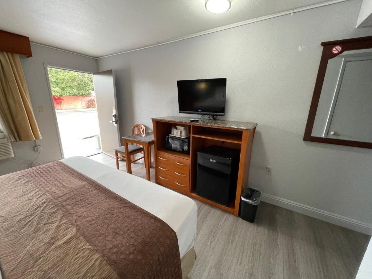 גרובר ביץ' Pacific Inn מראה חיצוני תמונה