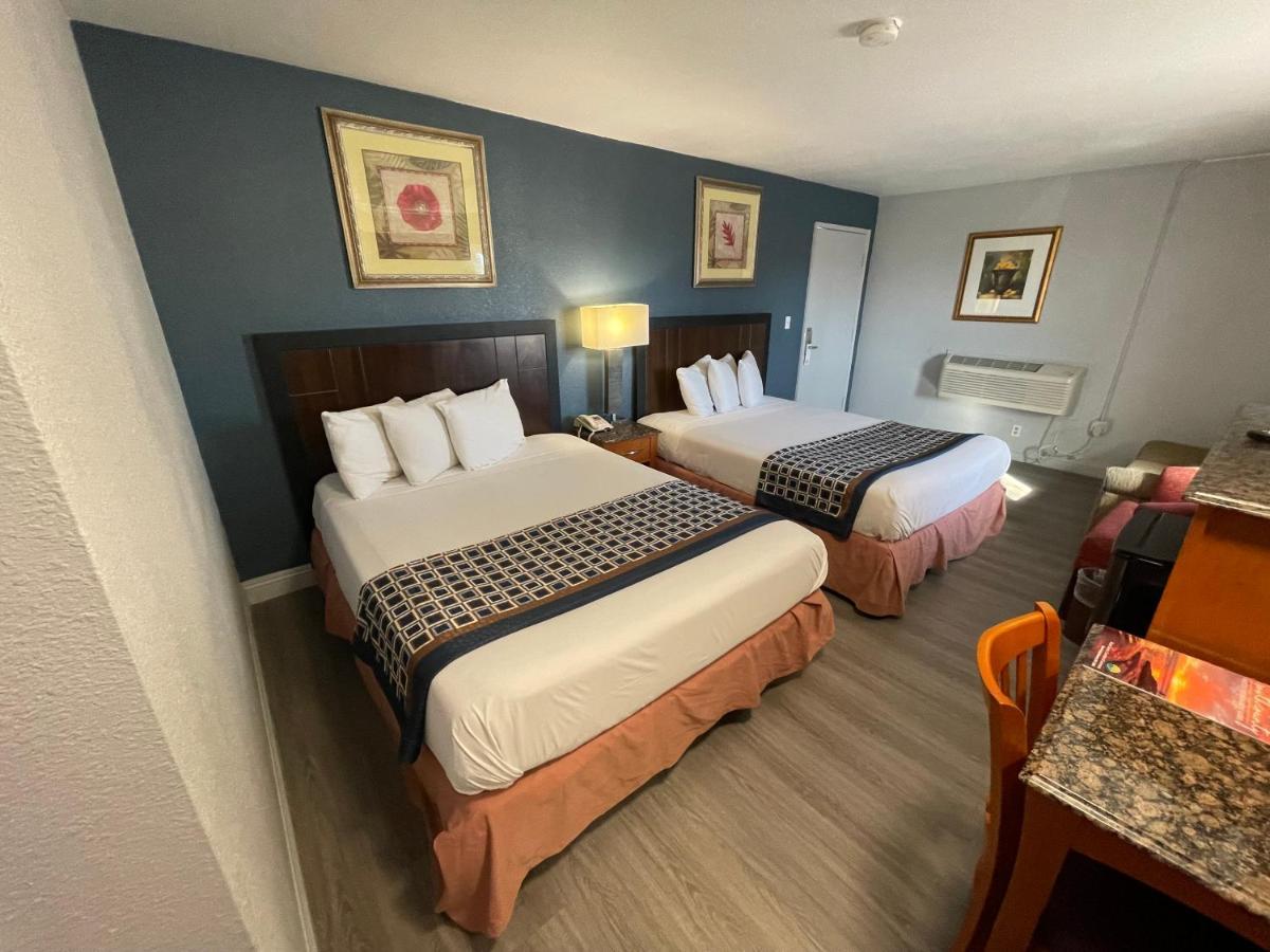גרובר ביץ' Pacific Inn מראה חיצוני תמונה